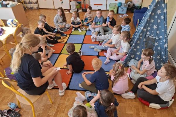 Bezpiecznie i zdrowo z małpką Iwoną